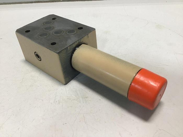Used REXROTH Valves ZDR 10 DP2-53/150YM/12 #117065