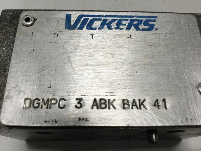 Used VICKERS Pilot Operated Check Valve DGMPC3ABKBAK41 #111313