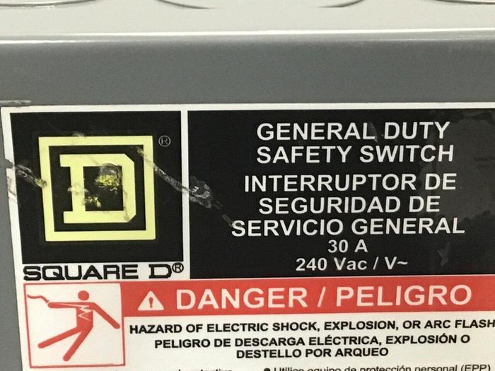 Used SQUARE D 30 Amp Safety Switch D321N #128053