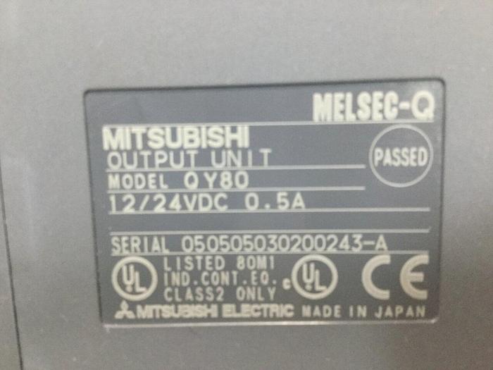 Used MITSUBISHI Output Module QY80 #100724