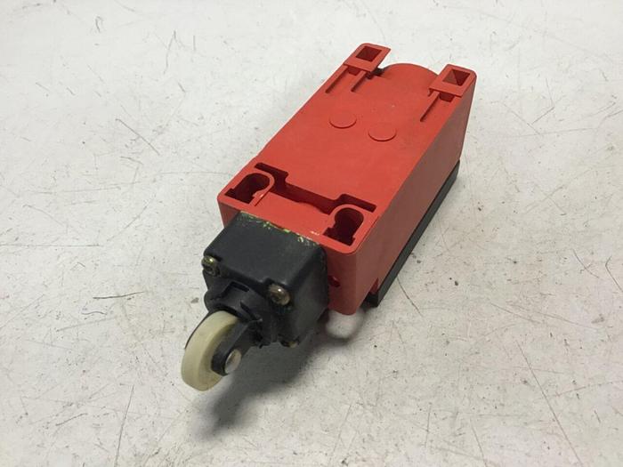 Used BERNSTEIN Limit Switch I88-U1Z RIWL #121222