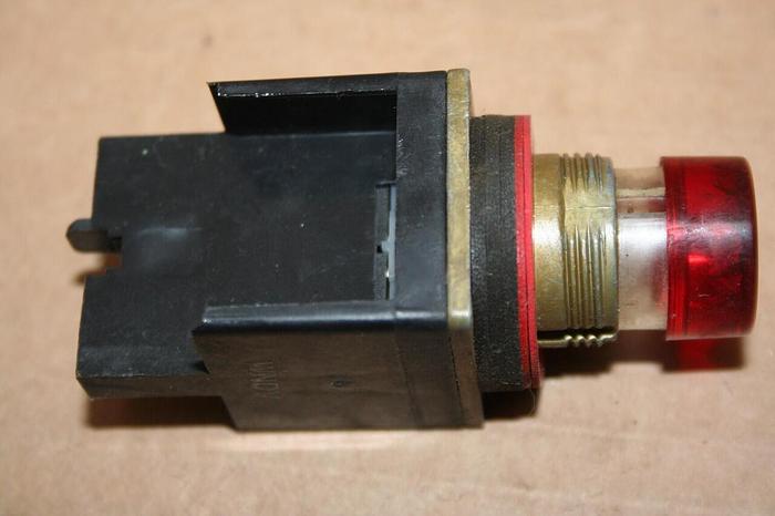 Used ALLEN BRADLEY Push Button 800MR-Q24 RED Used
