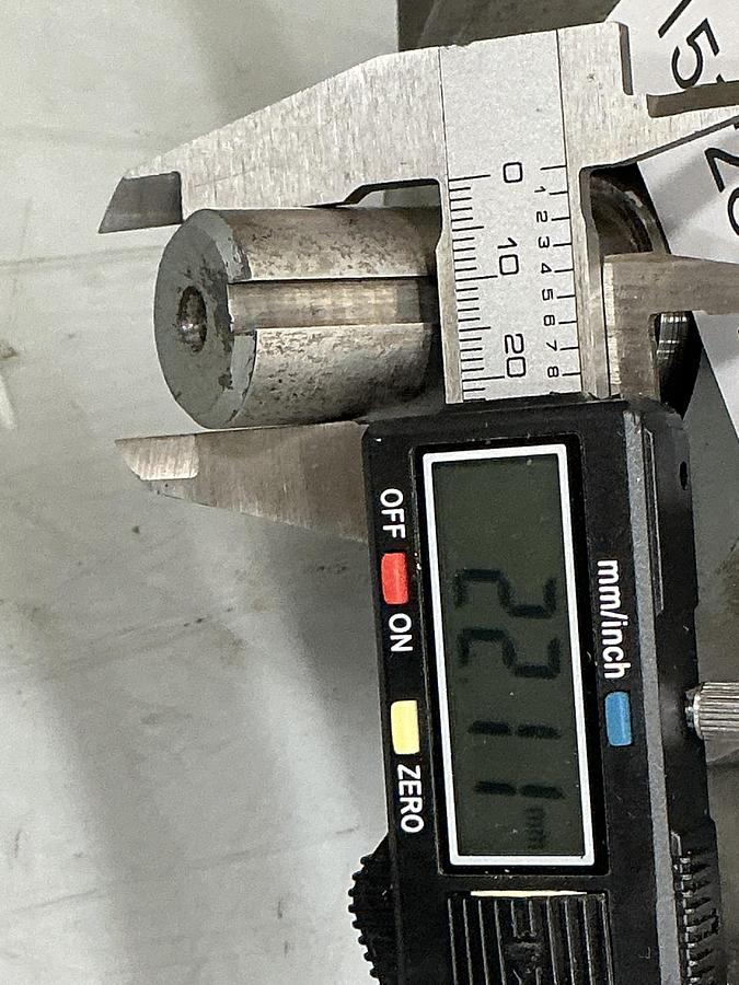 Used VICKERS 2520 V 21 A5