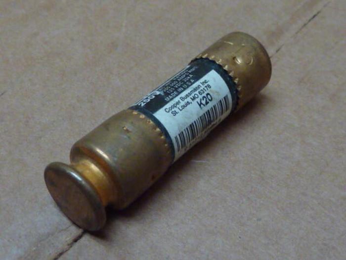 Used FUSETRON 15 Amp Fuse FRN-R-15 #26714