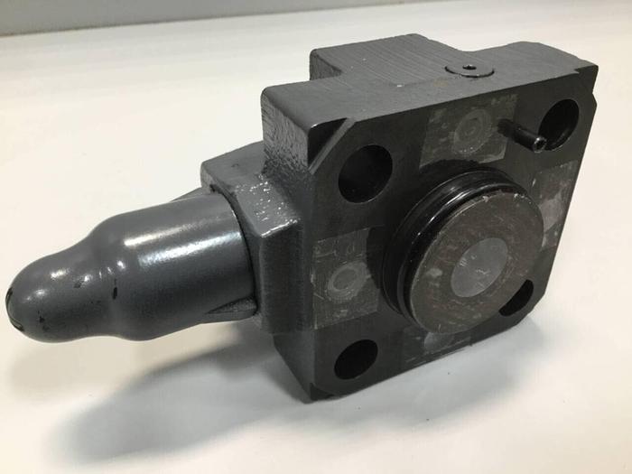 Used VICKERS Valve CVCS25C3S2W24510S32AP10 #98916