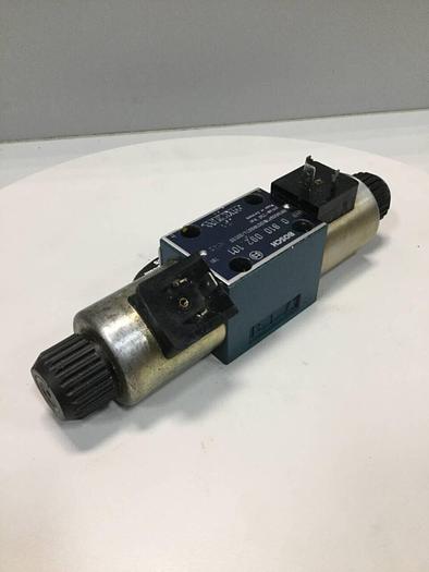 Used BOSCH Valve 0 810 092 101 #97349
