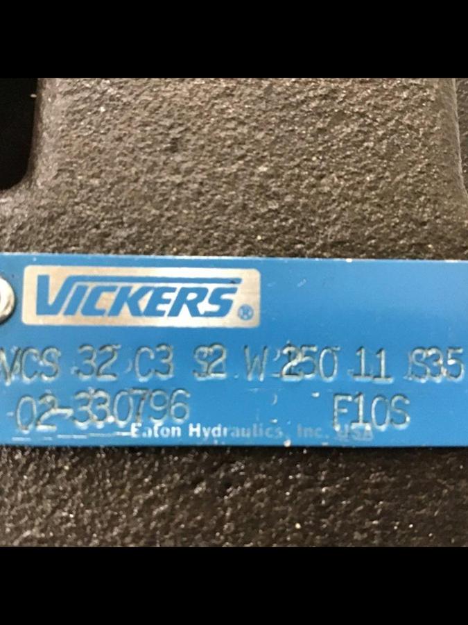 Used VICKERS Hydraulic Valve CVCS32C3S2W25011S35P10 USED