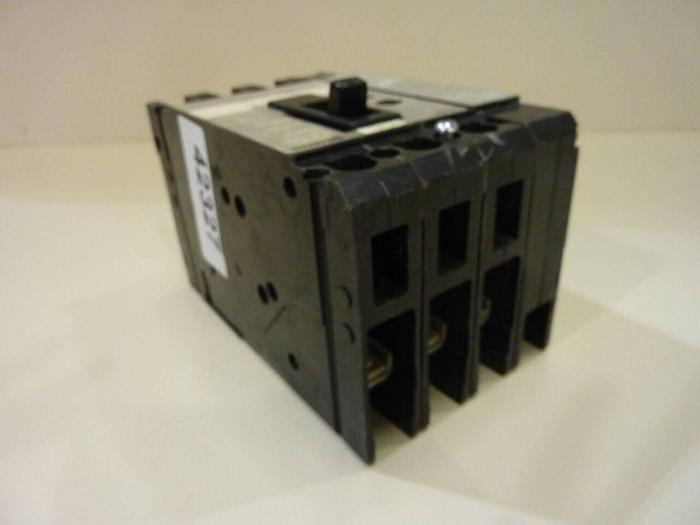 Used SIEMENS 2 Amp Circuit Breaker ED63A002 #42327
