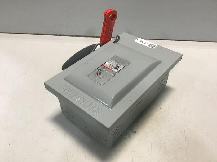 Used SIEMENS 30 Amp Safety Disconnect Switch HNF361 VBII #137851