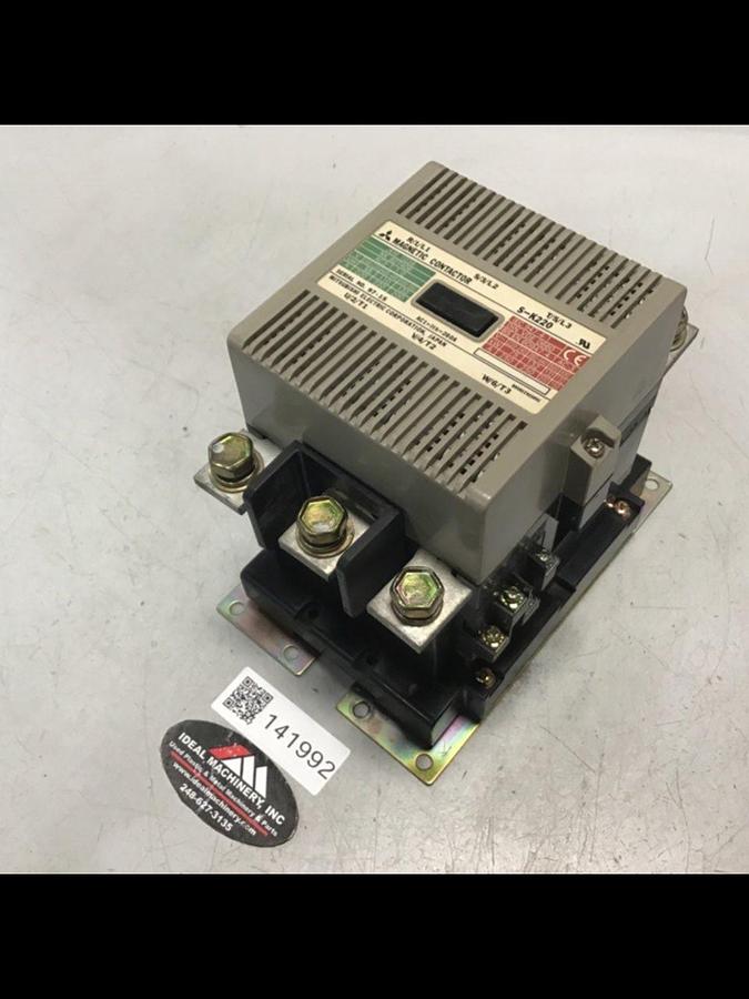 Used MITSUBISHI Magnetic Contactor S-K220 Used #141992