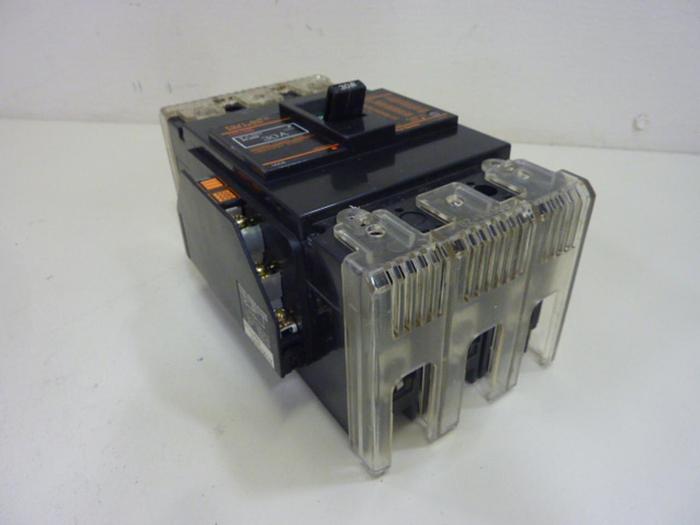 Used FUJI ELECTRIC 30 Amp Circuit Breaker H53B-30 #46753