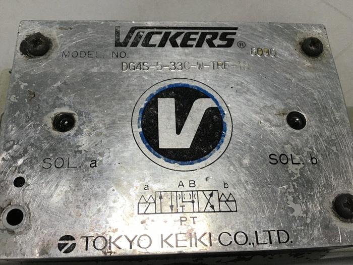 Used SPERRY VICKERS Valve DG4S533CWTRF10 #138023