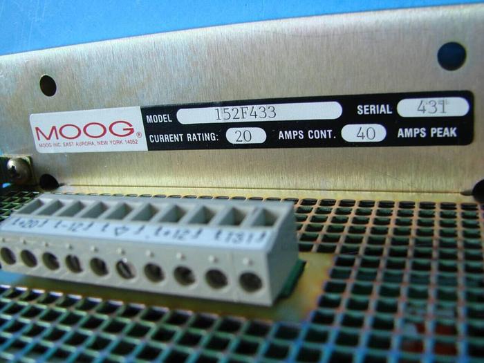 MOOG Servo Motor Controller 152-F-433 Used
