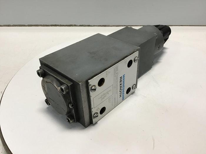 Used MANNESMANN REXROTH Proportional Flow Control Valve 4WRE10EA641224Z4M468 Used