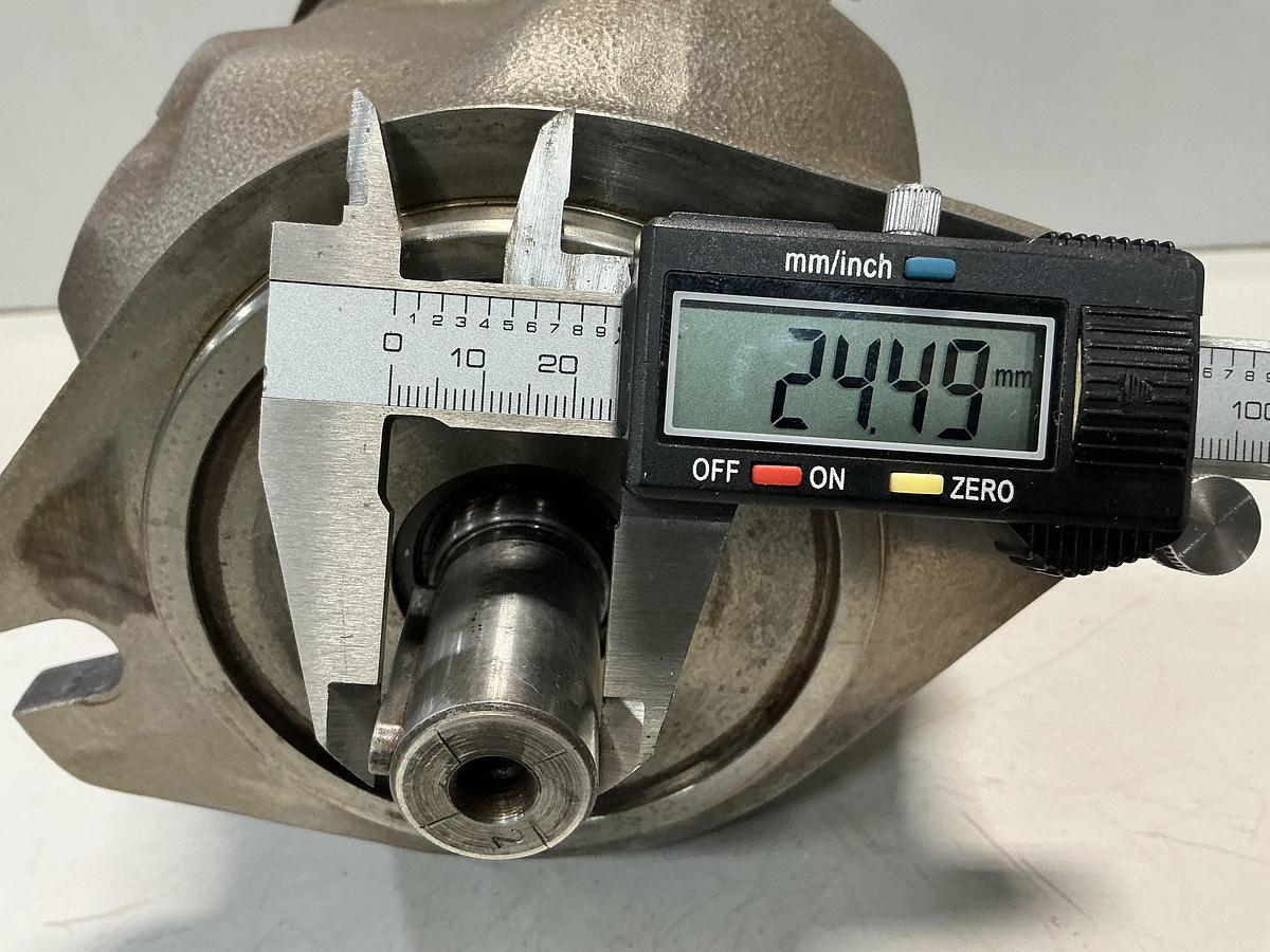 Used BRUENINGHAUS HYDRAULIK A 10VS0 28 DR/31 R-PPA 12 N00-S0109