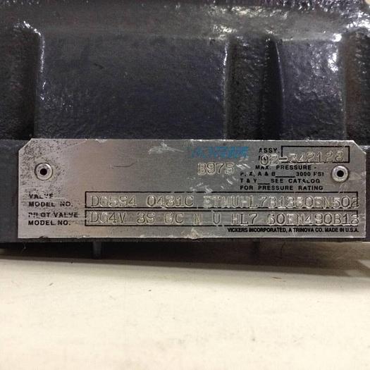 Used VICKERS Valve DG5S4-0431C-E-T-M-U-HL7-B13-60-EN502 #88272