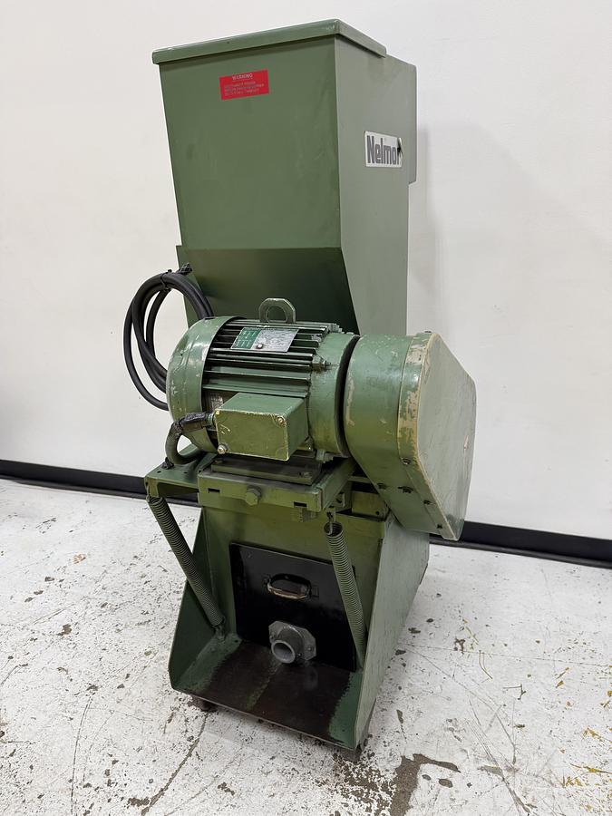 Used DNL / NOT CLEANDED NELMOR G1012M1 Grinder Granulator USED