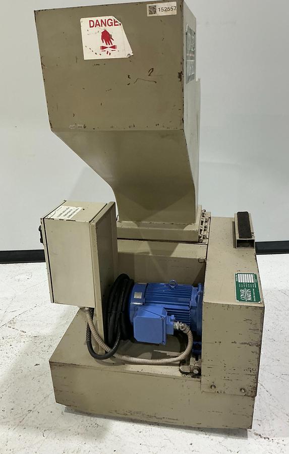 Used CONAIR WORTEX LP-350 GRINDER GRANULATOR USED #152557 Inside NEEDS TO BE CLEANED