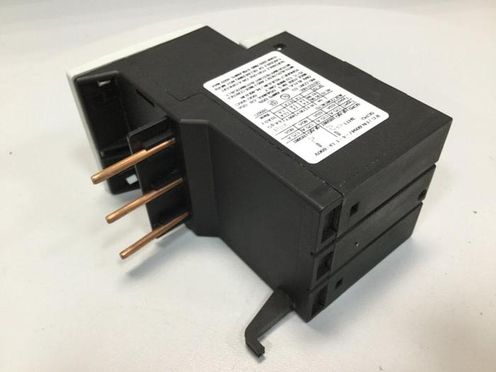 Used SIEMENS Relay 3RU1136-4EB0 #103642