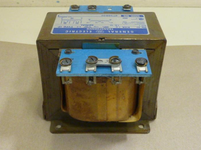 Used GENERAL ELECTRIC 1.0 kVA Transformer 9T5B52 #64699