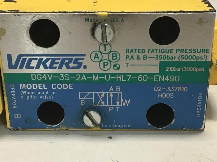 Used VICKERS Valve DG4V3S2AMUHL760EN490 Used