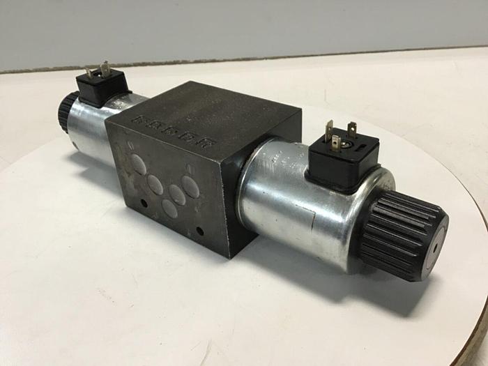 Used BOSCH Valve 081WV10P1V1004WS024/00D51 #144634