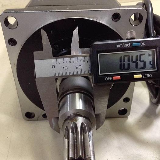 Used YASKAWA AC Servo Motor SGMP-15AWYR11 #79195