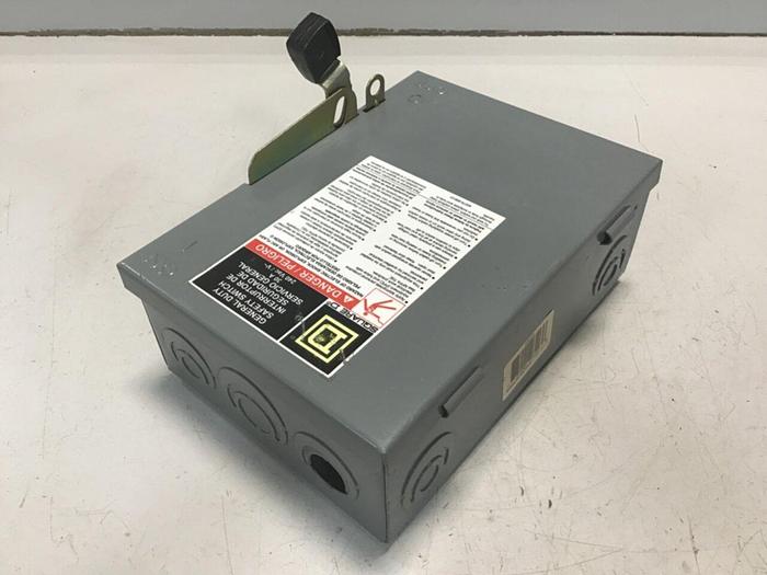 Used SQUARE D 30 Amp Safety Switch D321N #128053