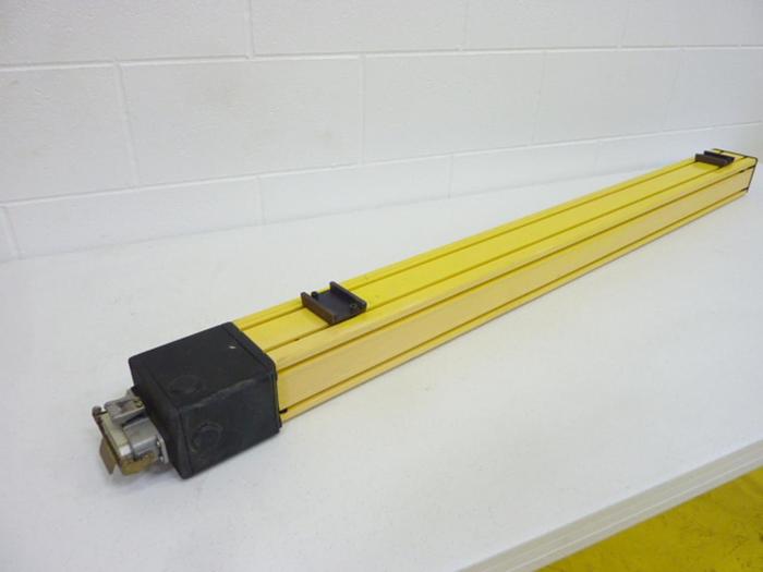 Used SICK OPTIC Light Curtain Receiver AGSE 1200-2221 USED
