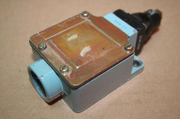 Used TELEMECANIQUE Limit Switch XCK-L #20481