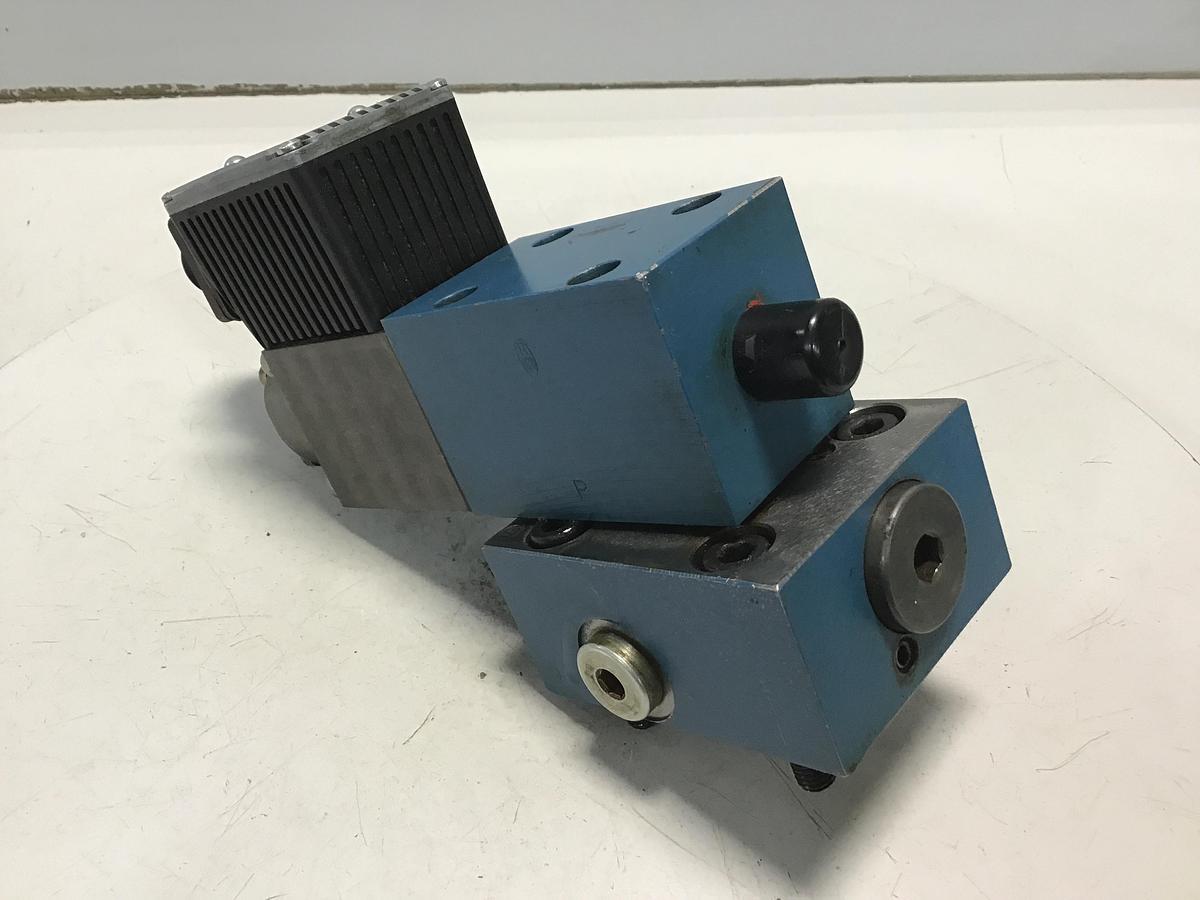 Used BOSCH 0 811 403 017 Valve Used #142021