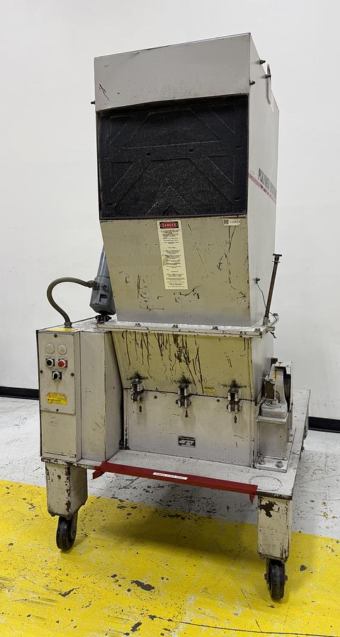 Used HOSOKAWA POLYMER SYSTEMS Grinder Granulator 1624 SPL USED #150424