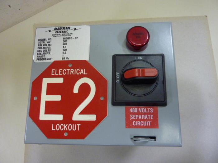 Used DAYKIN 0.5 kVA Transformer Disconnect MDGTC-07 #57886