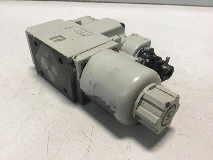 Used NACHI Valve SSG01-A04-GR-D2-9331A #129670