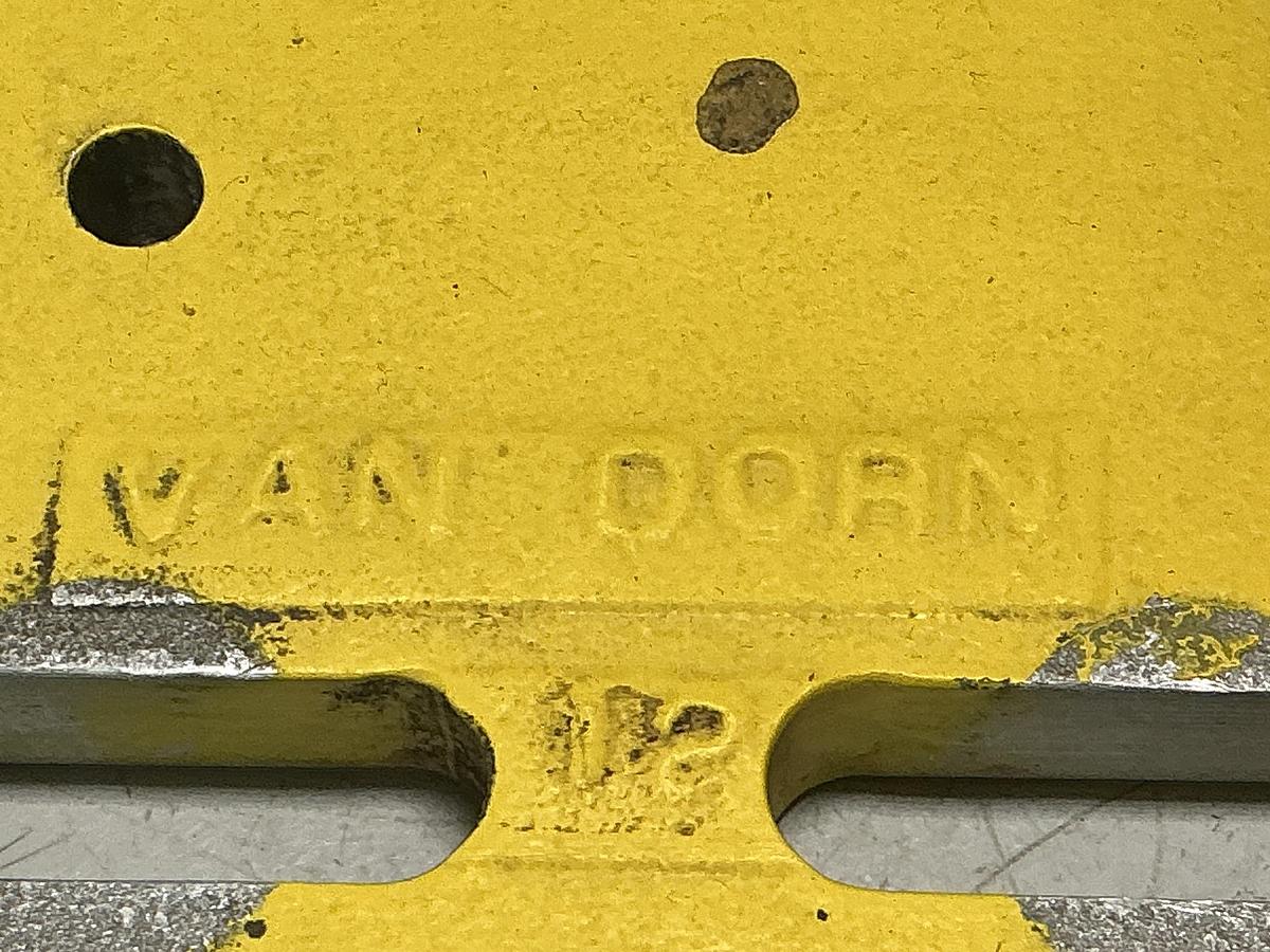 Used Van Dorn 301129