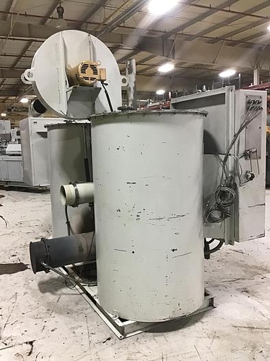 Used CINCINNATI MILACRON Dryer w/ 3 Hoppers & Loaders DD-1700 HOP USED