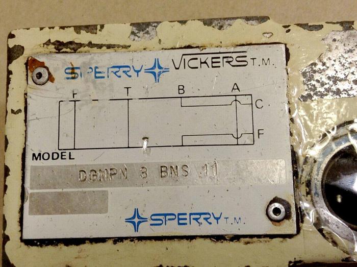 Used VICKERS Valve DGMPN3BNS11 #67819