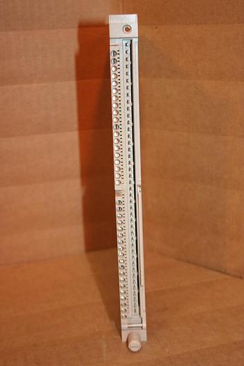 SIEMENS Digital Input Module 6ES5 420-4UA11 New