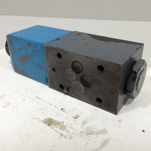 Used VICKERS Valves DG4V-3-2AL-M-U-HL7-60 #89878