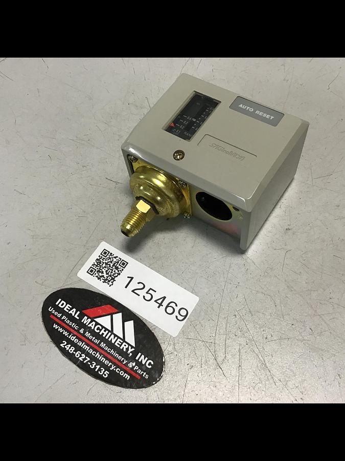 Used SAGINOMIYA SEISAKUSHO Pressure Sensor SNS-C106Z013 USED