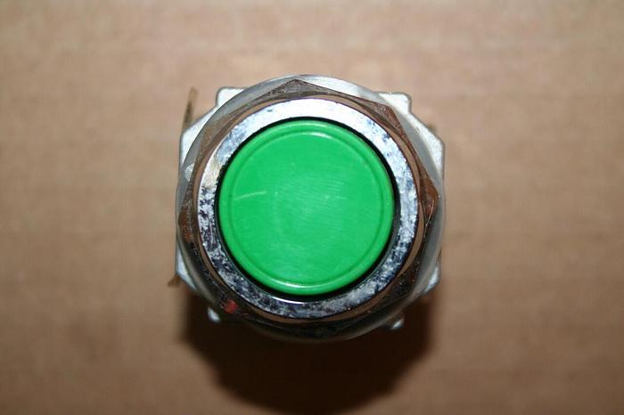 Used IDEC Push Button ABD11ON GREEN Used