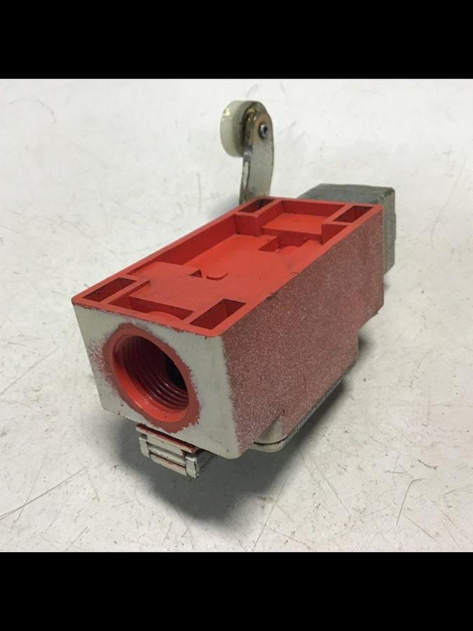 Used BERNSTEIN Limit Switch ENK-UV1Z AHS Used