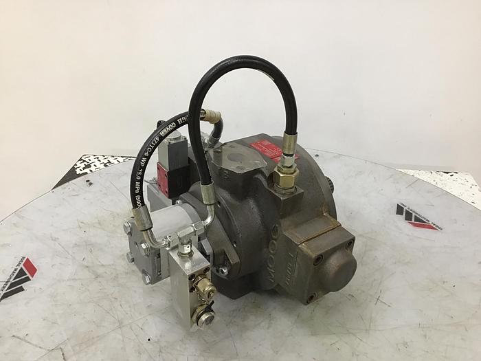 Used MOOG MULTIPLE Pump D955-0095/G Used #139182