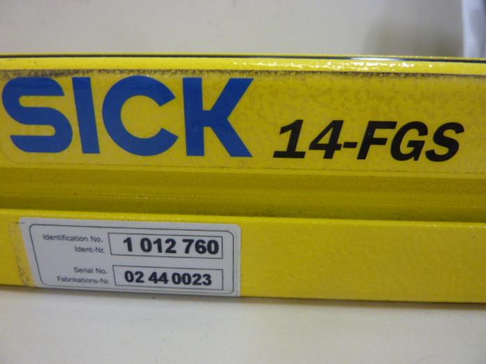 Used SICK OPTIC ELECTRONIC Light Curtain Receiver FGSE 600-111 #49692