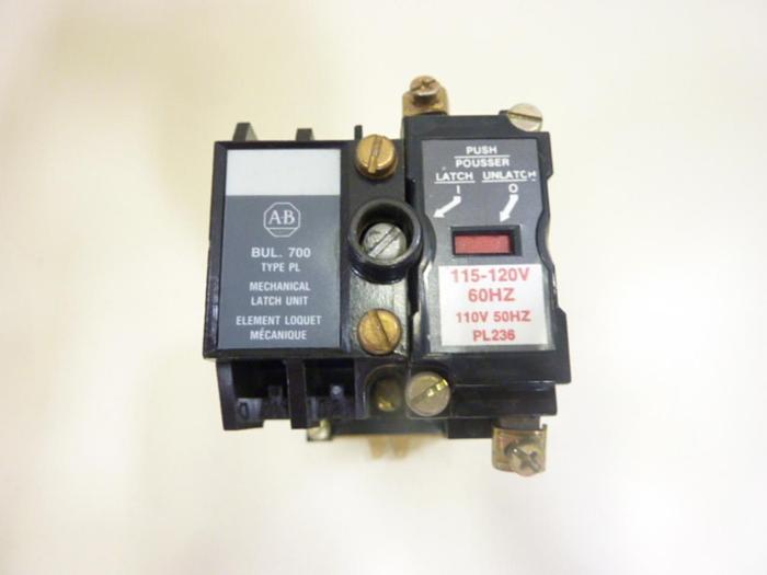 Used ALLEN BRADLEY AC Relay 700-P400A1 SER B #10425 DNL SCRAPPED