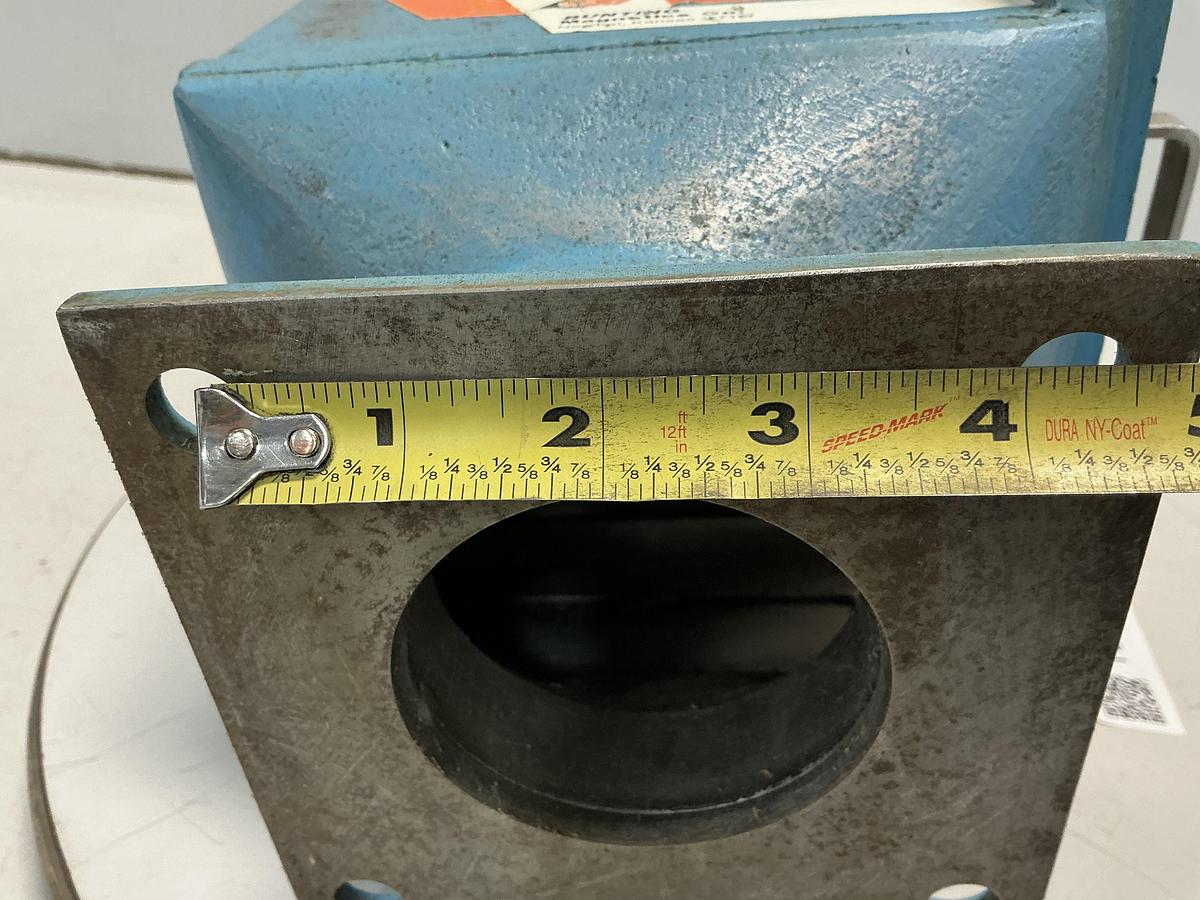 Used BUNTING NO MODEL / NO TAG