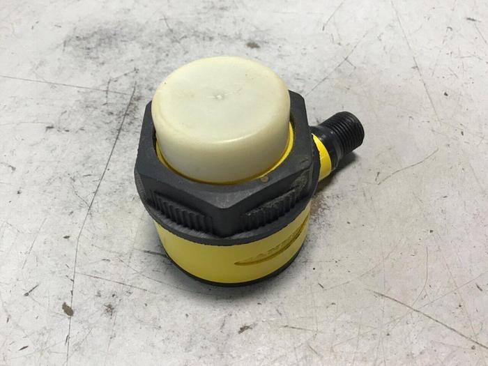 Used BANNER ENGINEERING Light Sensor T30GRY2PQ #140294