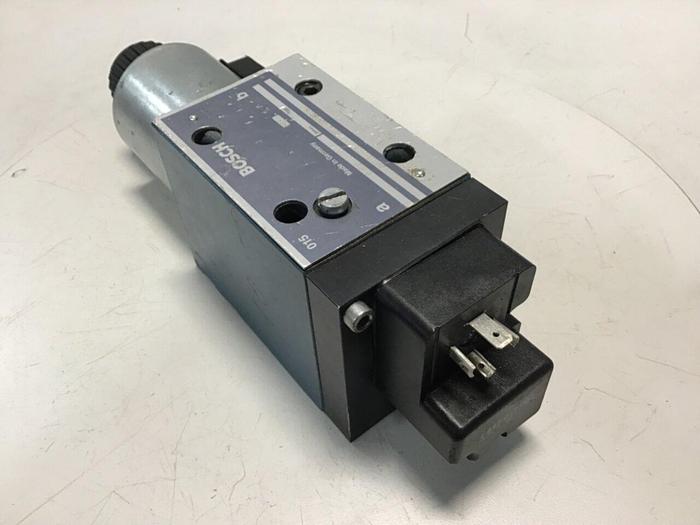 Used BOSCH Valve 0 810 001 904 Used