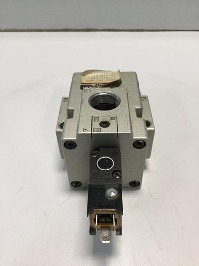 Used SMC Solenoid Valve VG342-5DZ-06A #114703