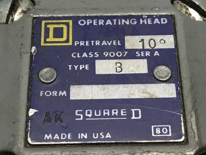 Used SQUARE D Limit Switch 9007-C54B #122144